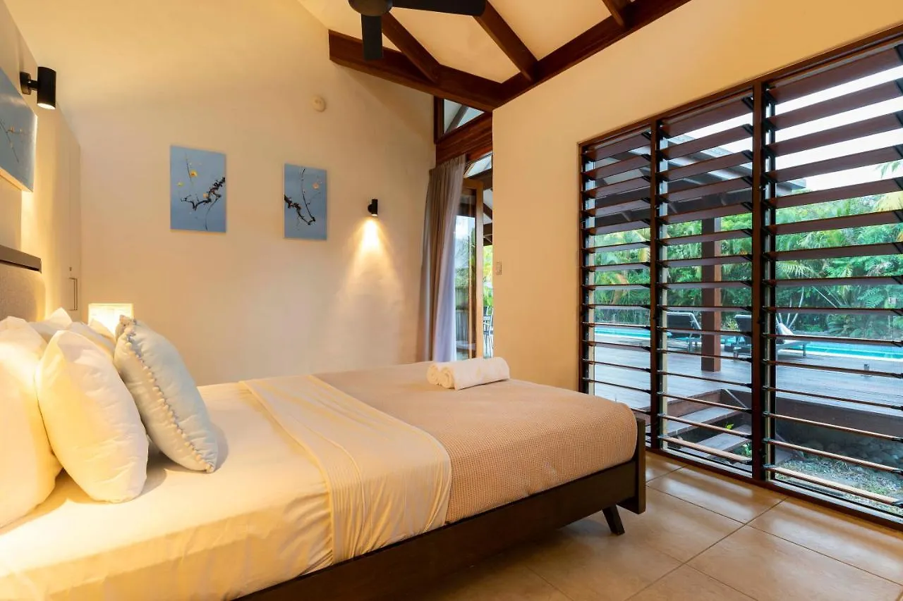 Indah Port Douglas Vila